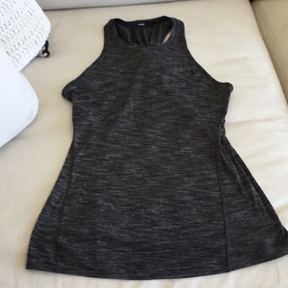 Lululemon tank top size 6 - no tag